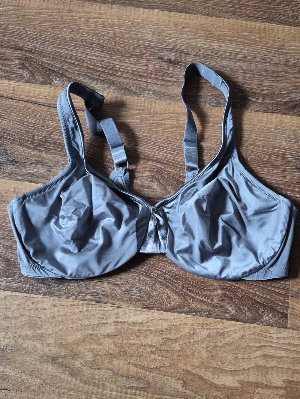 Olga Gray Metallic Satin Full Coverage Underwire Bra Size 38D